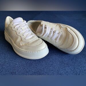 Gucci- Women’s GG Embossed White Leather Sneakers